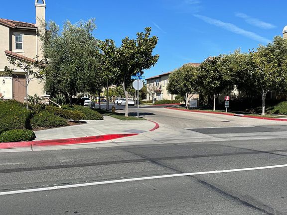 Enter into the community at Madison Circle