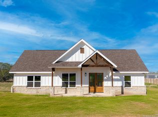 591 Eichman, Poteet, TX 78065