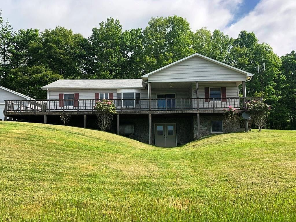 14679 Highlands Pkwy, Whitetop, VA 24292 Zillow