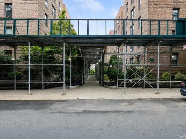 43-40 Union Street #4M, Flushing, NY 11355