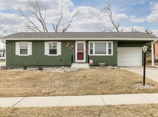 2815 23rd Ave, Marion, IA 52302
