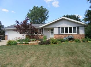 31508 Hickory Hollow Rd, Waterford, WI 53185