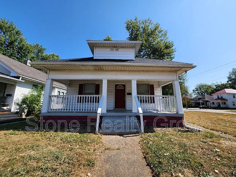 2 bed, 1.0 bath, $1,000 — Photo 1