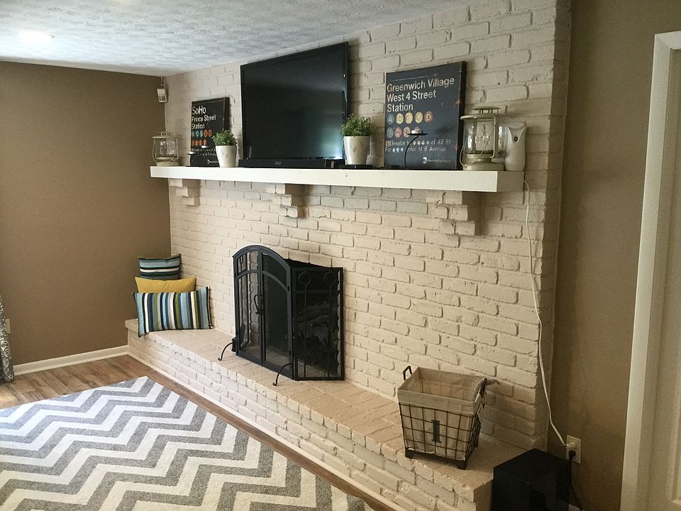 99.9% Effct. Gas Fireplace