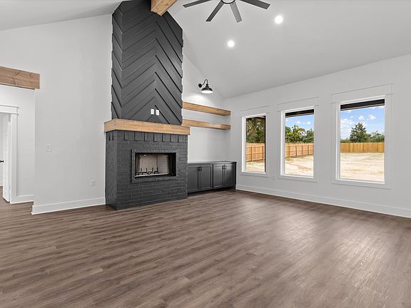 4th image of 17747 Jayleen Ln