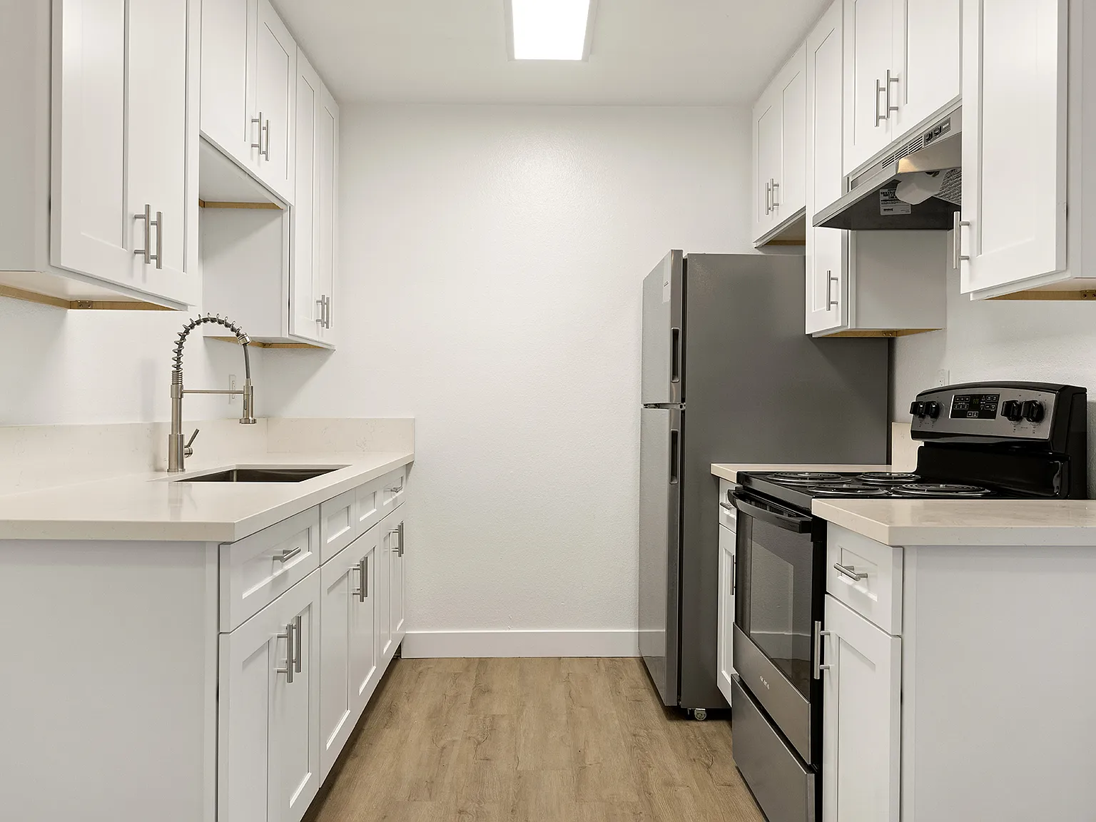 View Apartments — Photo 3