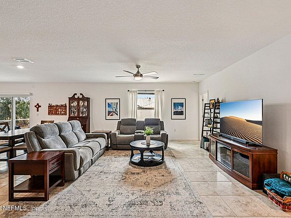 4th image of 169 BIRD OF PARADISE Drive