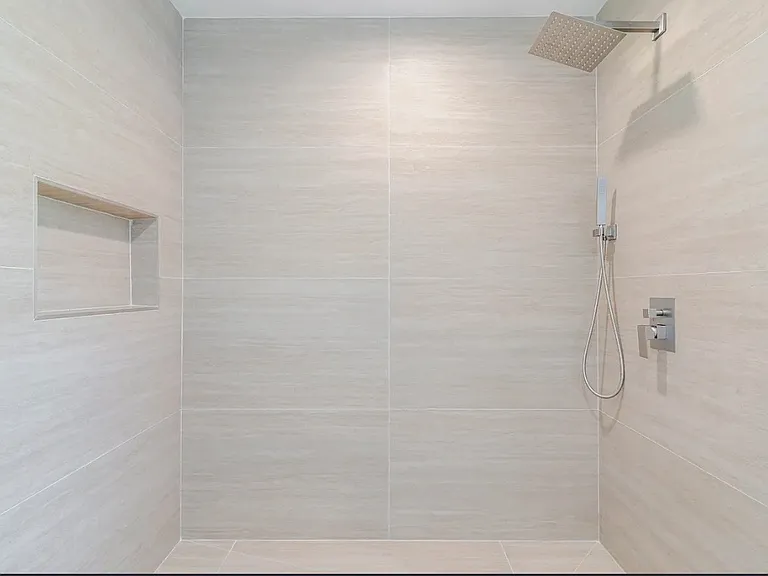 11911 Stagg St — Photo 14