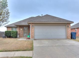 8008 Chumley Ln, Oklahoma City, OK 73135