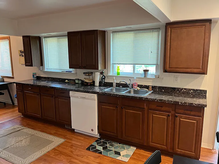 23886 Beacon Dr — Photo 2
