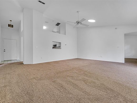 4th image of 883 Lake Jackson Cir