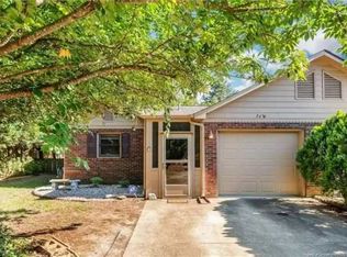 2636 Burke Ln, Fayetteville, NC 28306