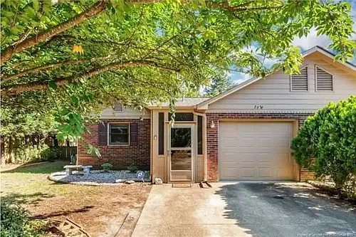 2636 Burke Ln Photo 1