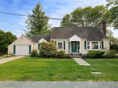 50 Piedmont St, Cranston, RI, 02910