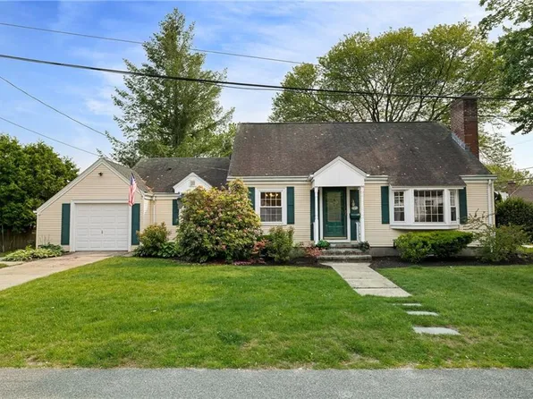 50 Piedmont St, Cranston, RI 02910