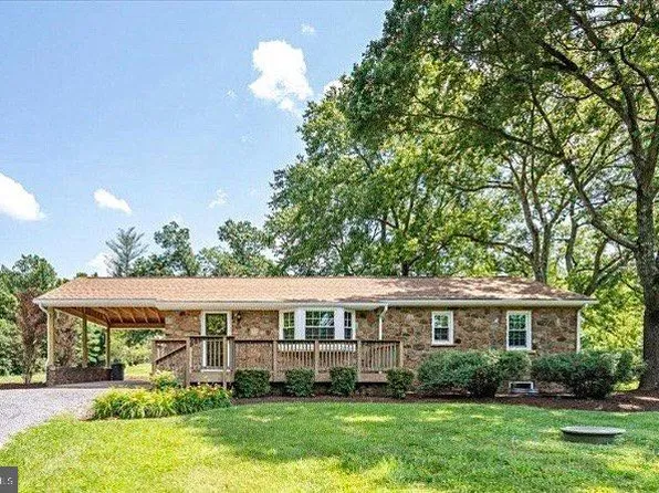 5383 Casanova Rd, Warrenton, VA 20187