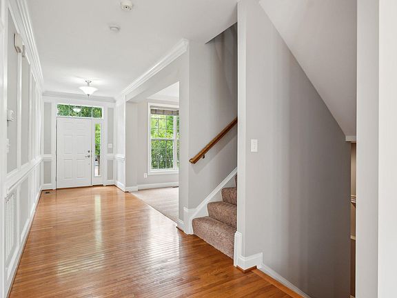 4th image of 2204 Turnbuckle Ln