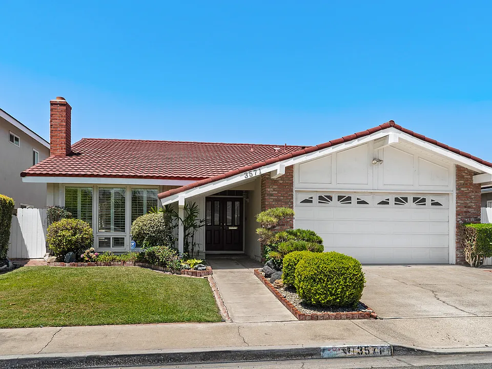 3571 Teaberry Cir