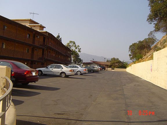 4th image of 1517 E Garfield Ave APT 64
