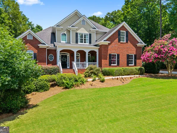 1041 Spring Lake Dr, Bishop, GA 30621