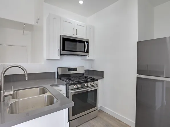 Gallatin Manhattan Place LLC (9614.00), 722 S Manhattan Pl APT 206, Los Angeles, CA 90005