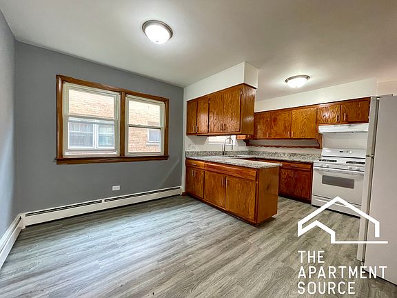 5th image of 10237 Chestnut Ave #3