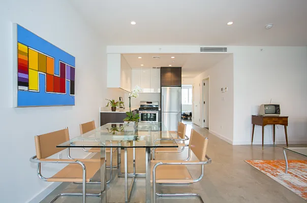 Rented by Compass | media 9