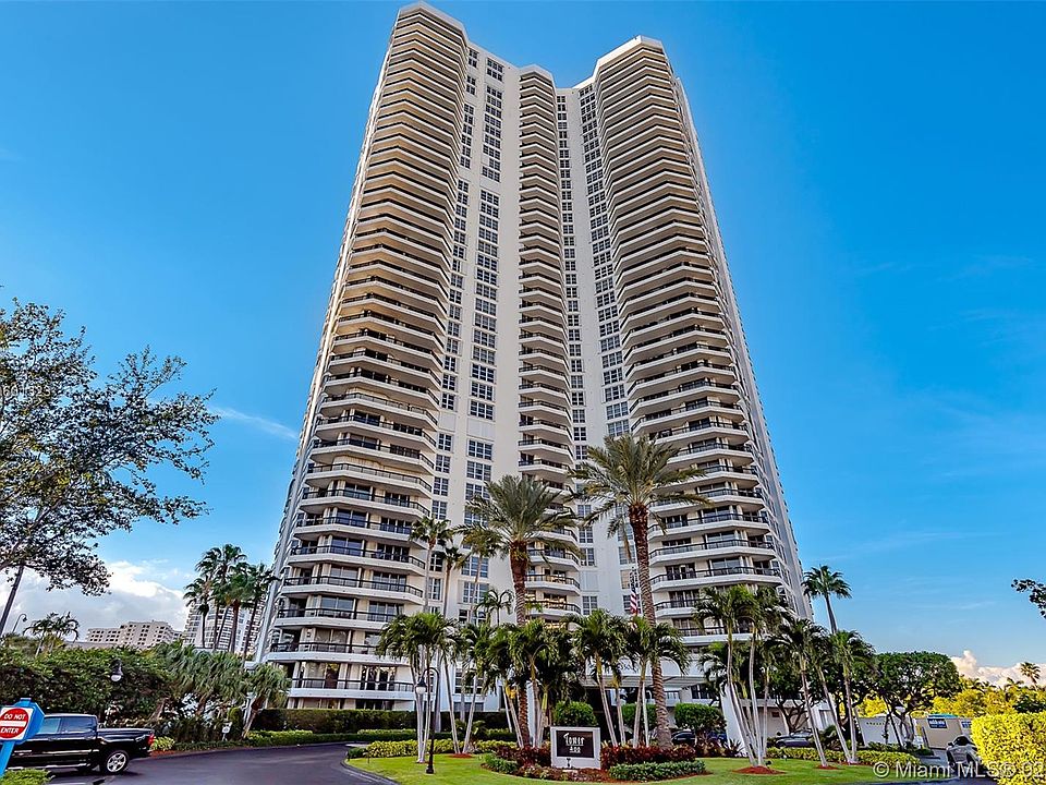 1st image of 3500 Mystic Pointe Dr APT 1508