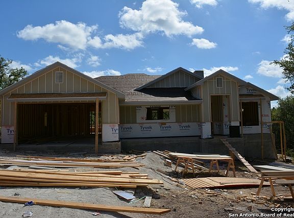 3rd image of 1615 Stallion Springs Dr