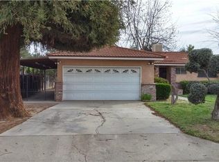 1017 Riverview Dr, Madera, CA 93637