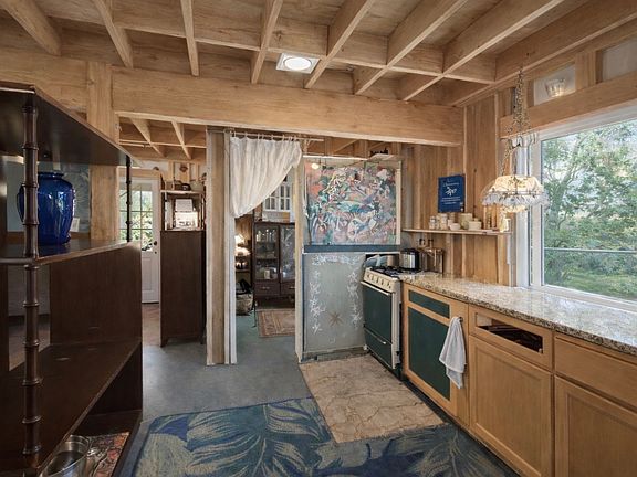 4th image of 12-479 Aloha Rd