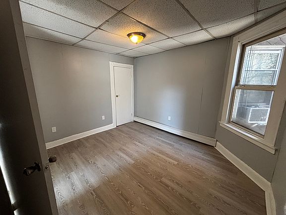 5th image of 70 Eaton Pl #4
