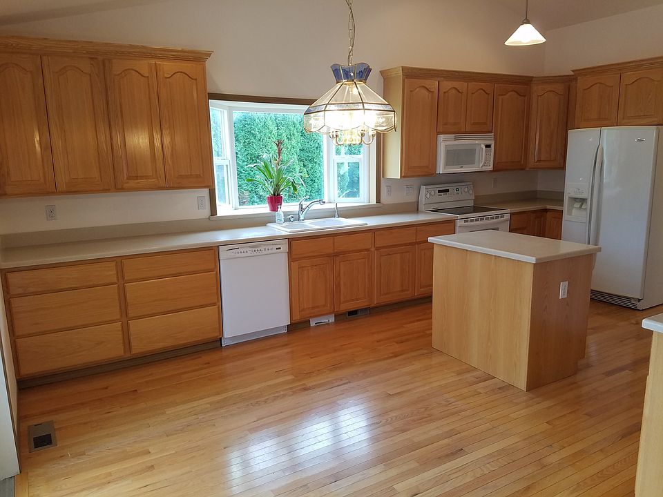 1st image of 7912 164th St SE