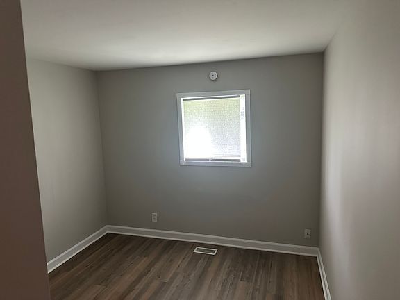 2nd image of 3640 Erin Dr