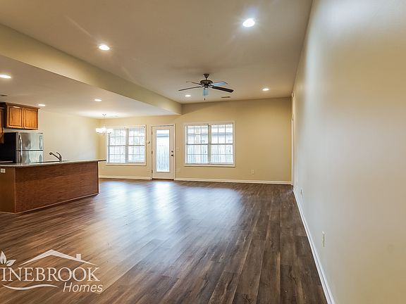 2nd image of 175 Bradford Cir