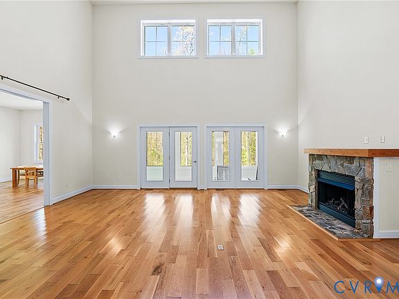 5th image of 15430 River Rd