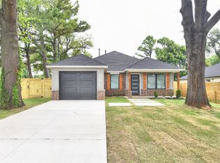 217 W 40th Pl, Sand Springs, OK 74063