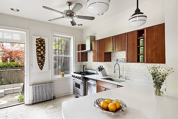 Rented by Stribling | media 29