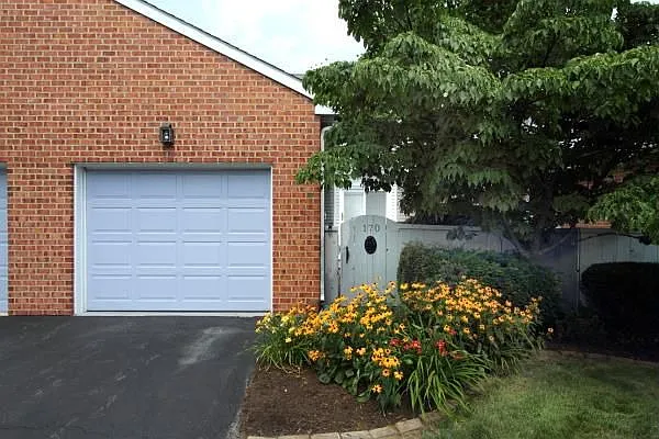 170 Treetops Dr photo 1