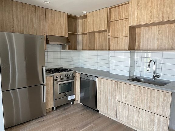 5th image of 14-33 31st Ave #4