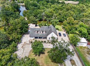 8618 Highway 6, Hitchcock, TX 77563