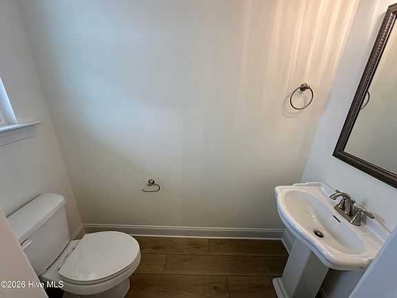 2nd image of 631 Ashburn Drive #Wd328
