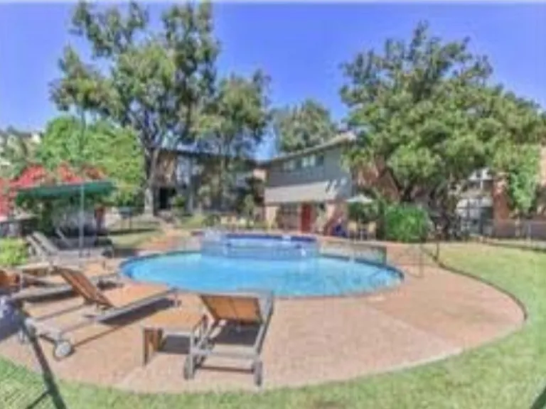 5238 Memorial Dr — Photo 16