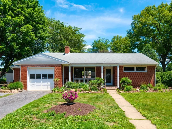 305 High St, Bridgewater, VA 22812