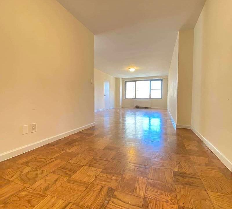 1st image of 250 E 63rd St #9H
