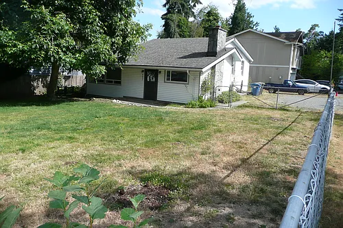 4607 S 164th St Photo 1