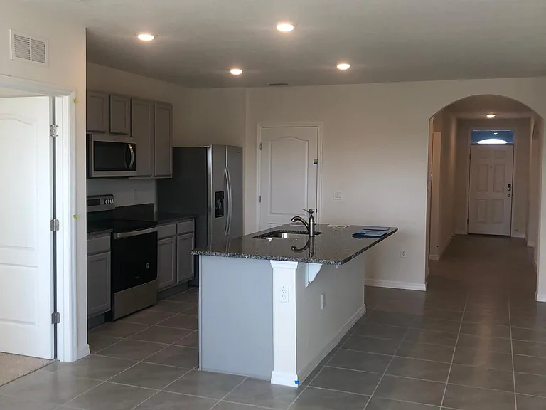 2952 Long Pond Dr — Photo 5