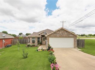 300 Timbercreek Ct, Princeton, TX 75407
