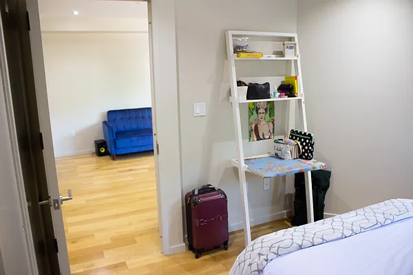 Rented by Thomas Brown, LREB | media 21