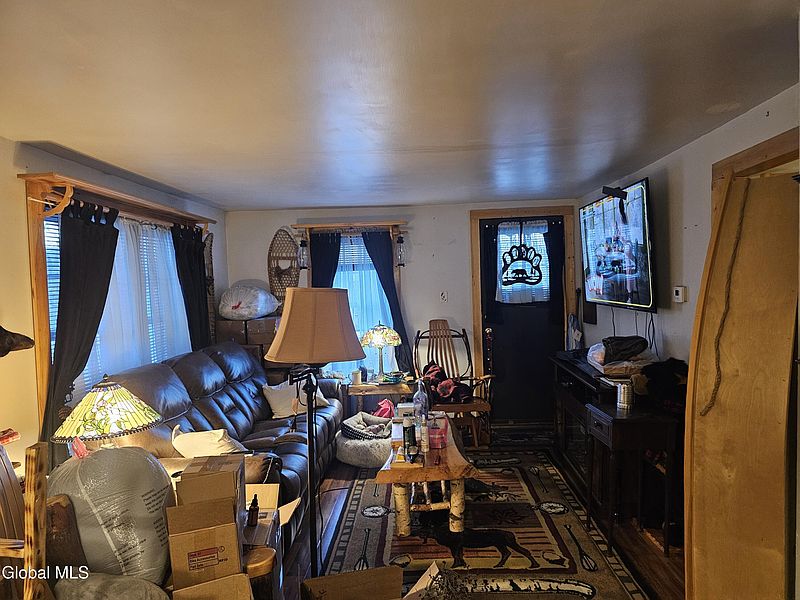 3rd image of 27 Alta Avenue